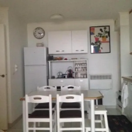 2 Pieces 4/5 Personnes Rez-de-jardin - Cap Esterel, Cote D'azur Апартаменты